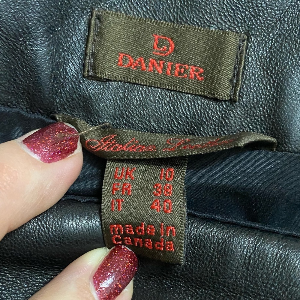 Danier - Vintage Italian leather midi length skirt - Picture 8 of 8